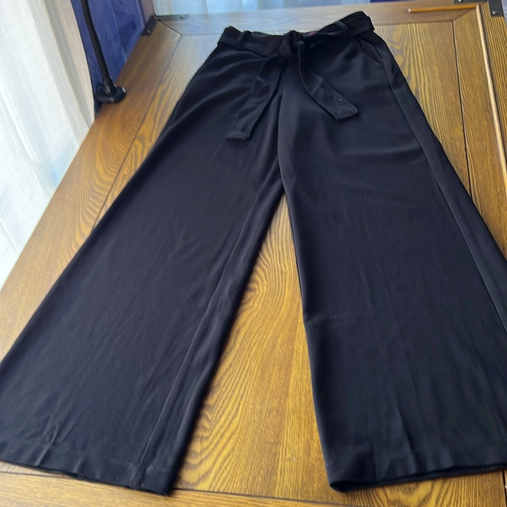 Catherine Malandrino black wide legs pants with sash belt and back zipper.